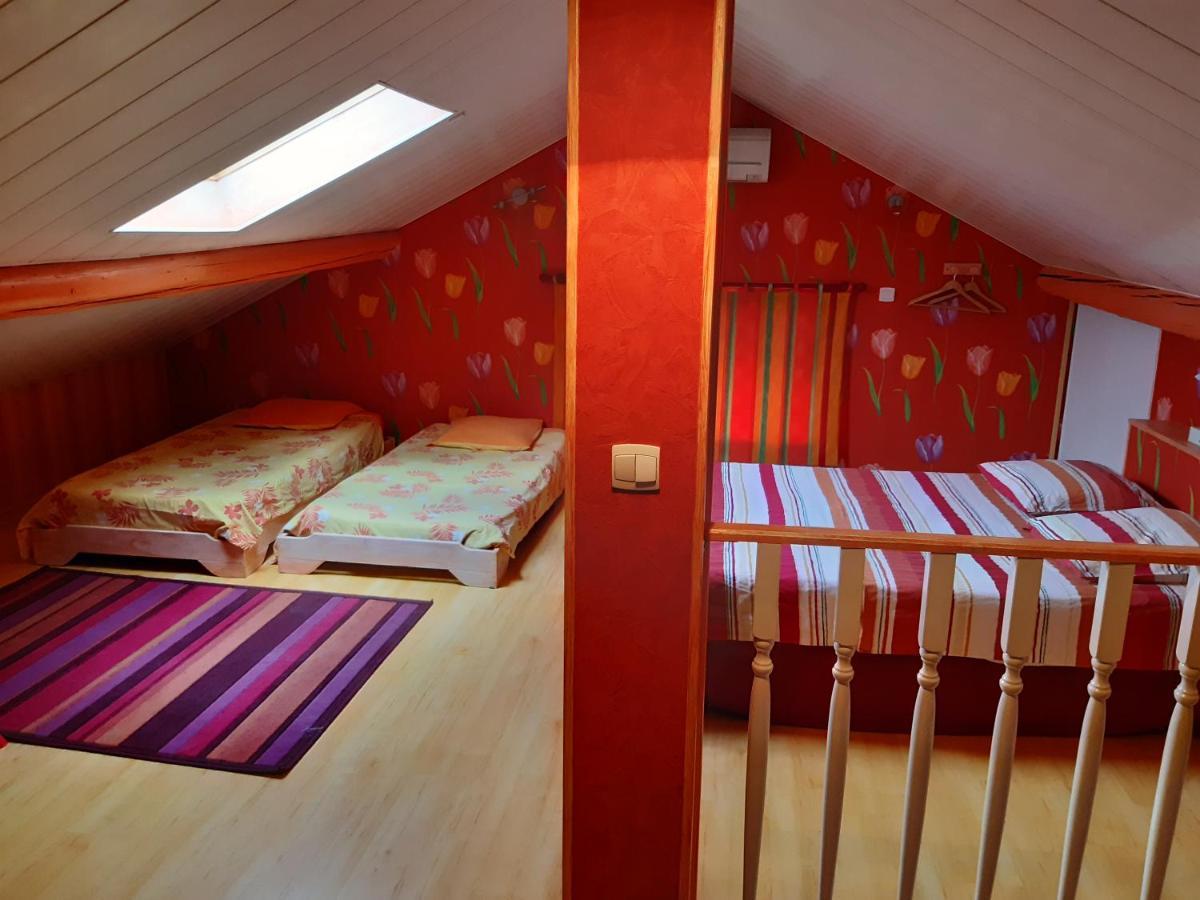 Saint-Sernin-du-Plain La Providence, Chambres D'Hotes المظهر الخارجي الصورة