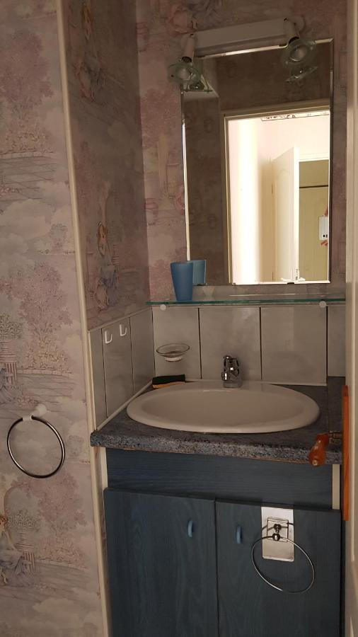 Saint-Sernin-du-Plain La Providence, Chambres D'Hotes المظهر الخارجي الصورة